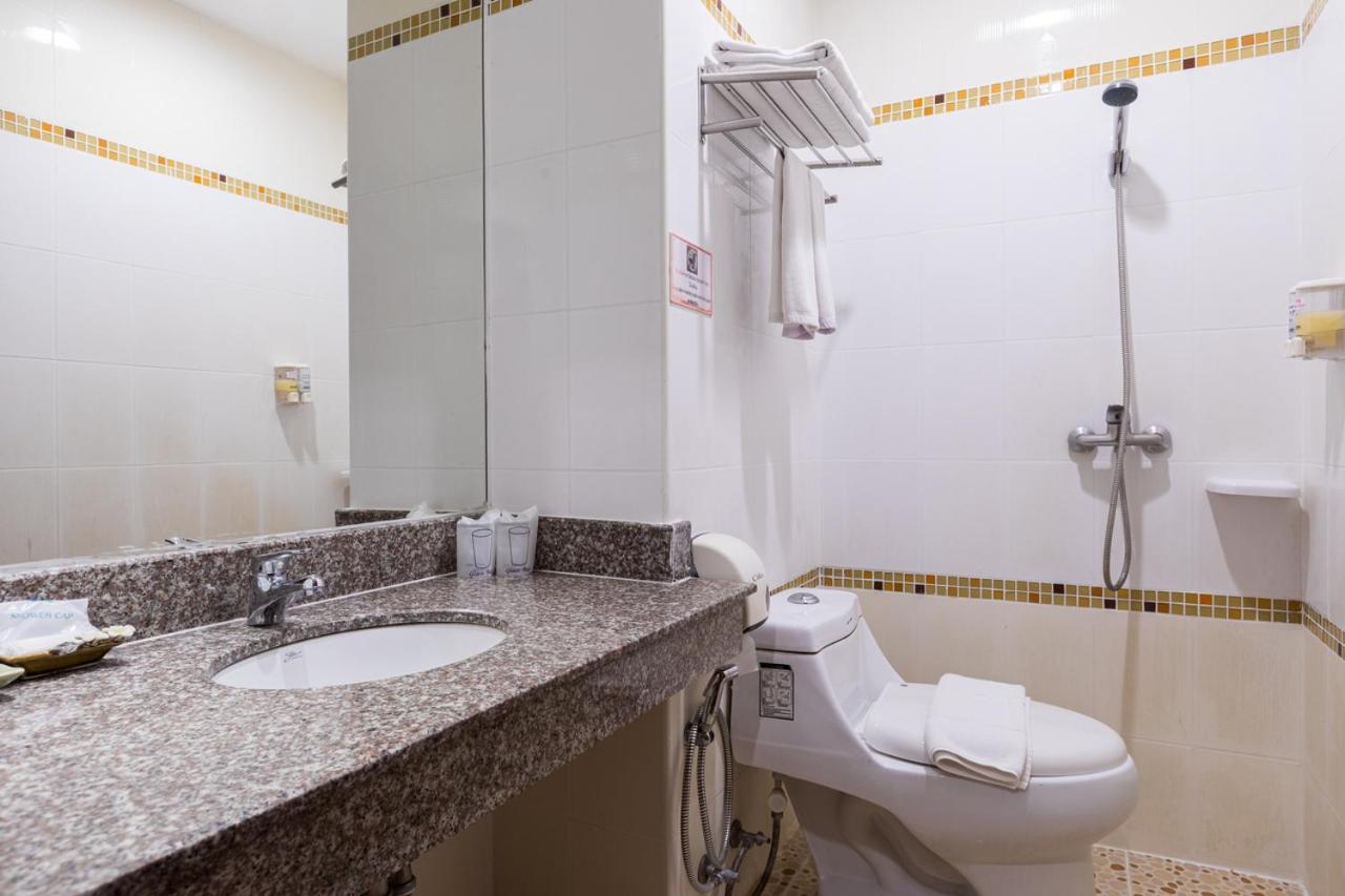 24@Home Hotel Nonthaburi Ngoại thất bức ảnh